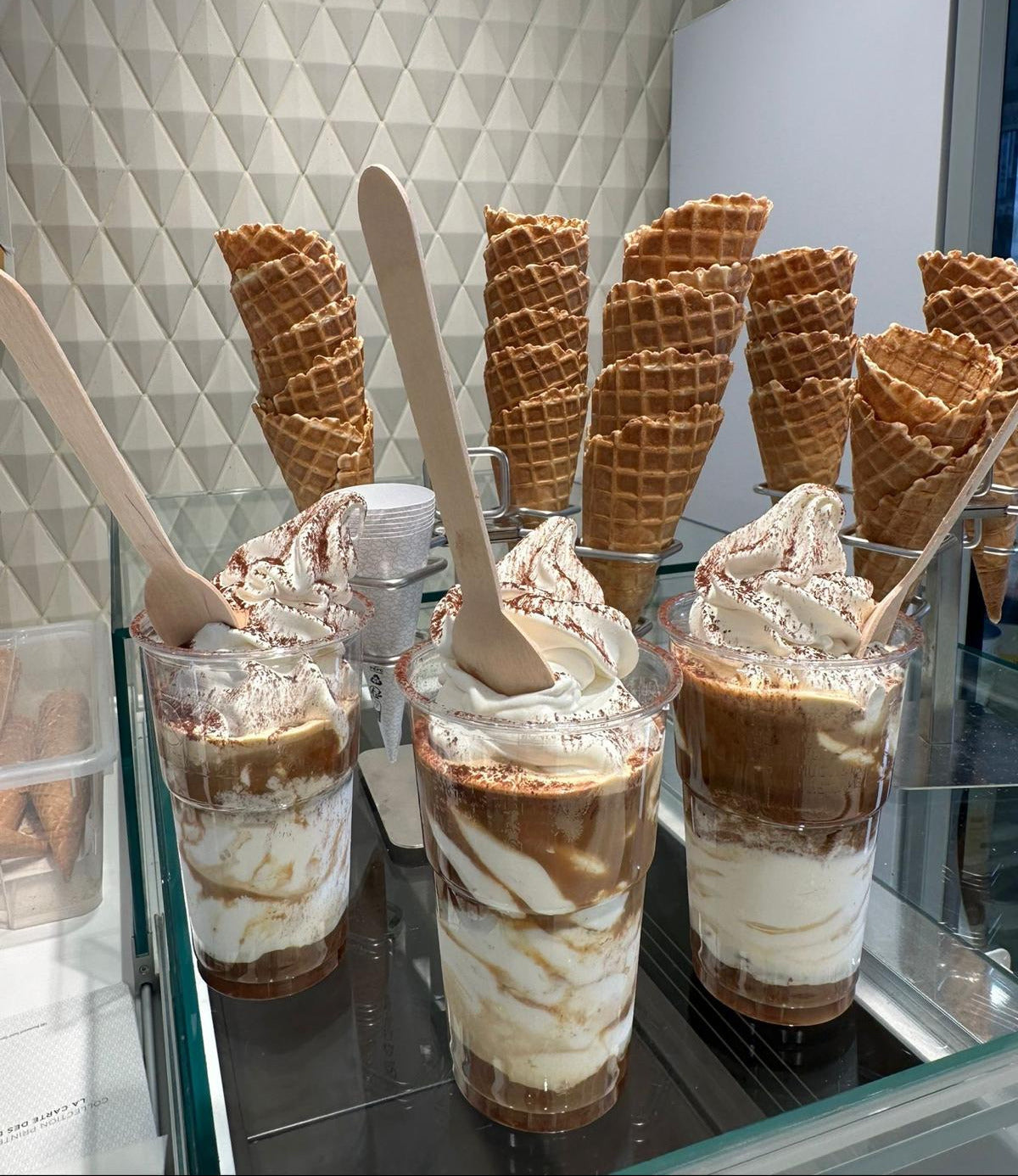 Angiolo revisite le tiramisu : un dessert glacé à savourer minute